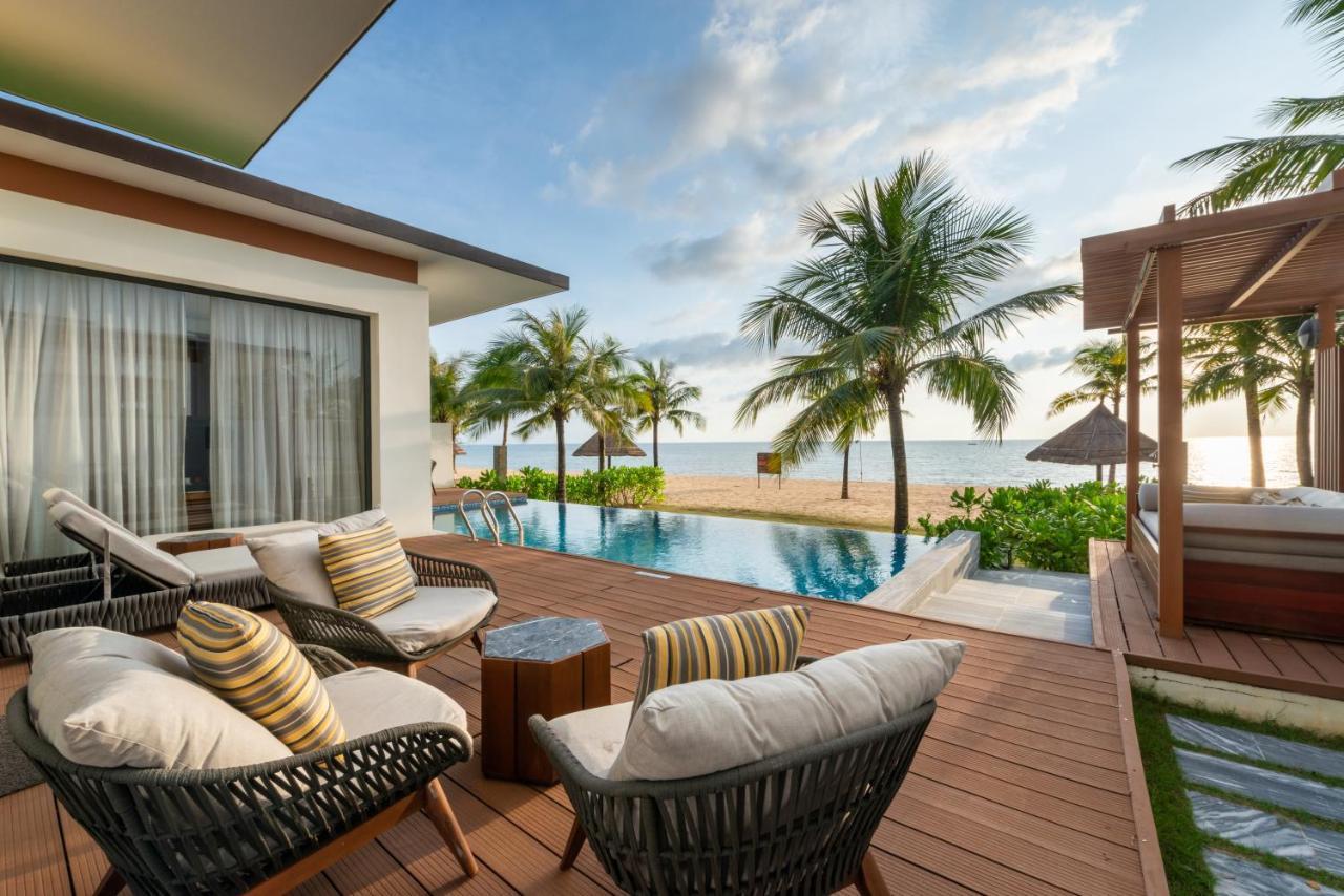 Moevenpick Villas & Residences Phú Quốc-sziget Kültér fotó Beachfront Pool Villa