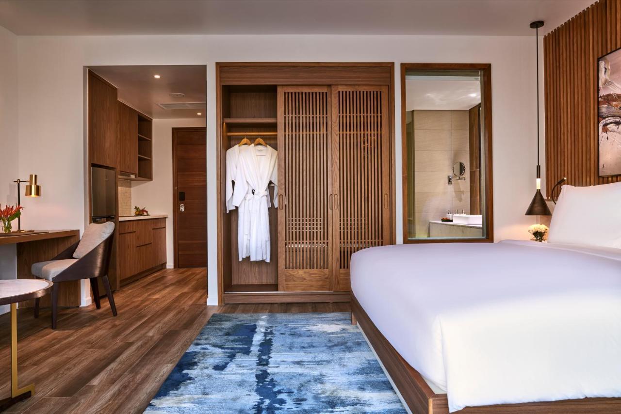 Moevenpick Villas & Residences Phú Quốc-sziget Kültér fotó A guest room at the hotel
