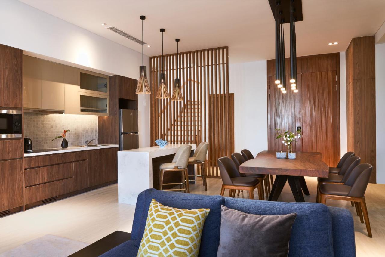 Moevenpick Villas & Residences Phú Quốc-sziget Kültér fotó A kitchen and dining room at the Ritz-Carlton, Maldives