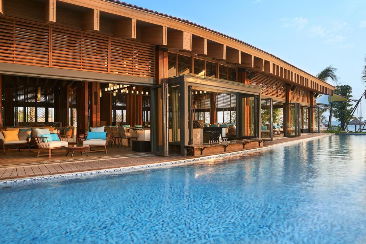 Moevenpick Villas & Residences Phú Quốc-sziget Kültér fotó The Beach Club