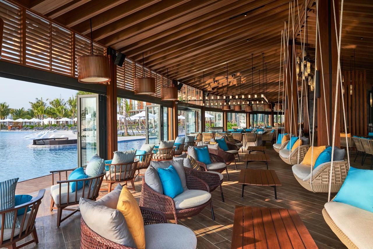 Moevenpick Villas & Residences Phú Quốc-sziget Kültér fotó The Beach Club